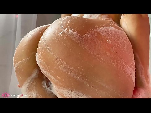 ❤️ Bruneta masturbuje kundu vibrátorem až k intenzivnímu orgasmu ve sprše ️❌ Domácí porno u nás ❌️❤